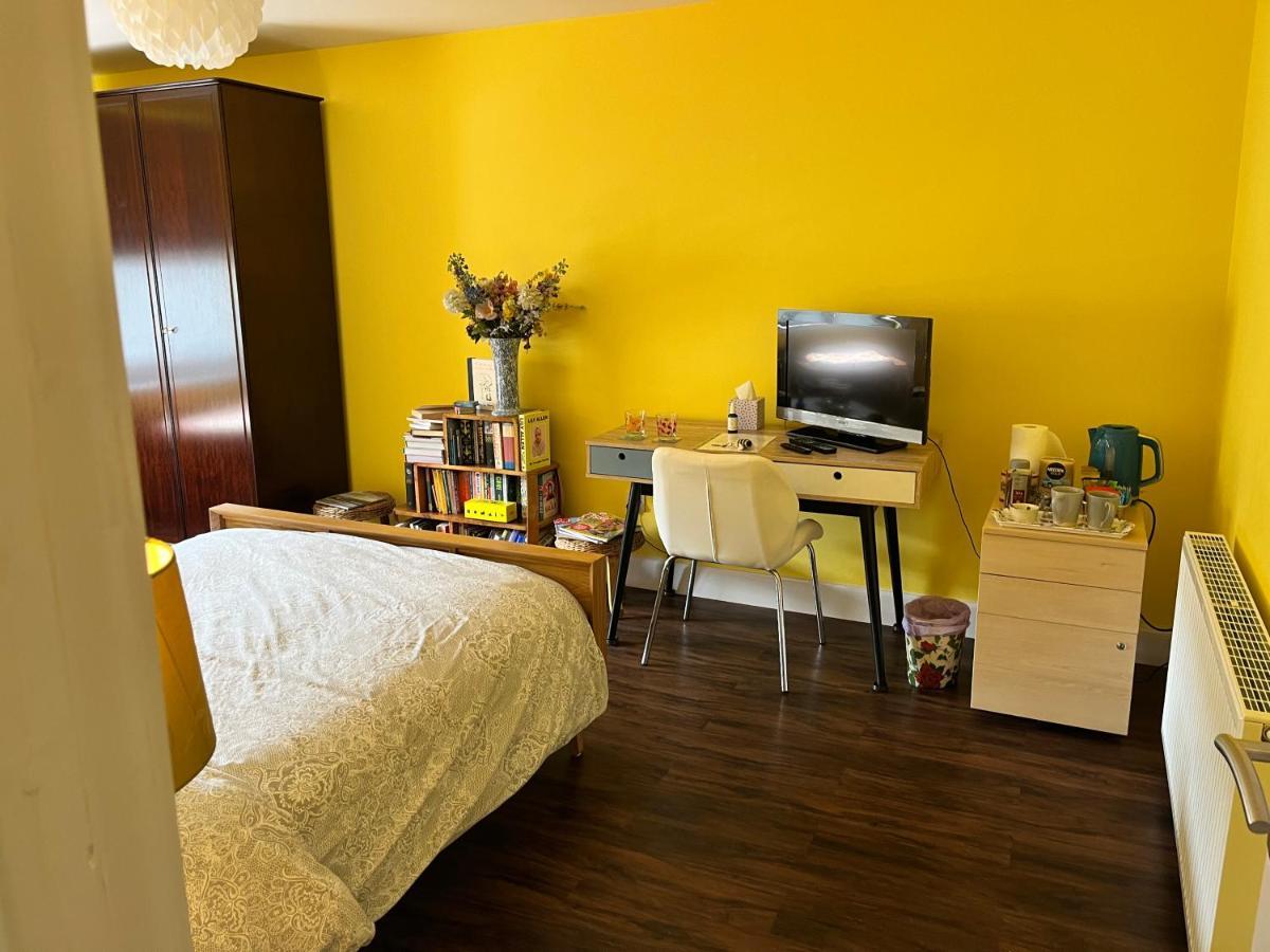 St John'S Town Of Dalry Glentress Apartment 1 Buitenkant foto
