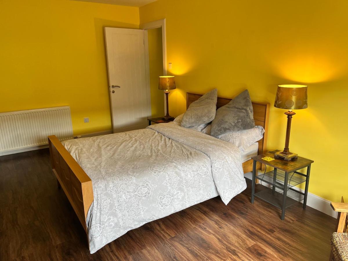 St John'S Town Of Dalry Glentress Apartment 1 Buitenkant foto